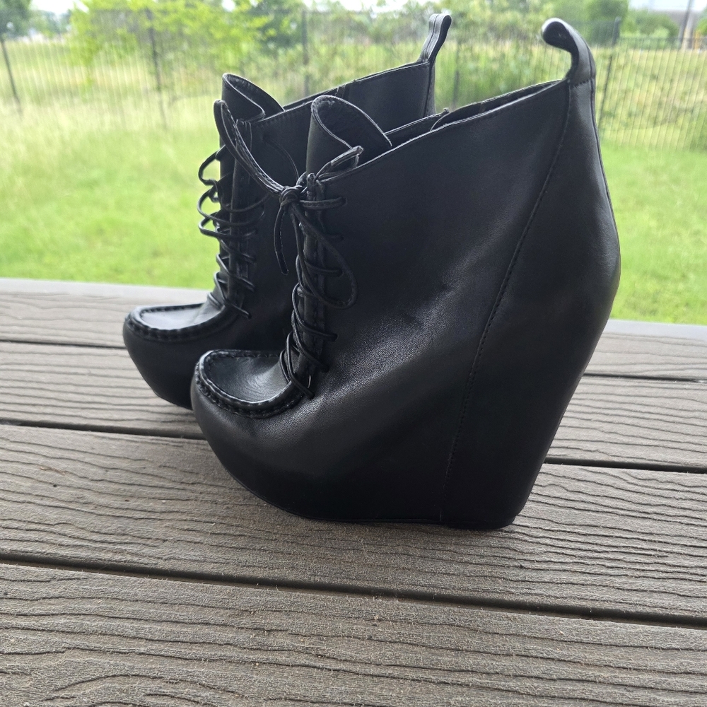 Steve Madden Black Wedge Ankle Boots